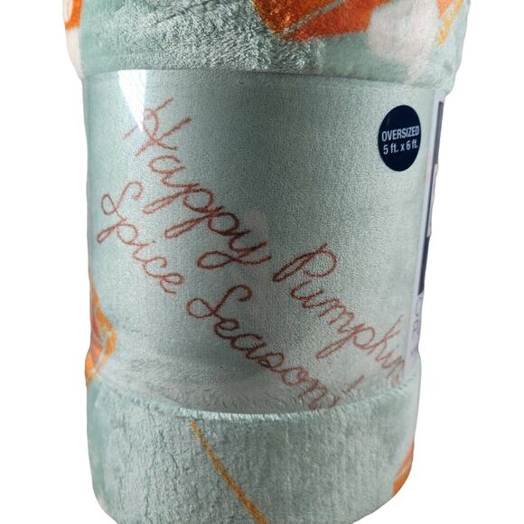 Pumpkin Spice Blanket The Big One Oversized Coffee Pie Fall Throw Super Soft New - Picture 1 of 4